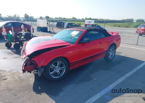 2005 Ford Mustang Deluxe/Premium from USA, damaged, VIN 1ZVFT84N555231280